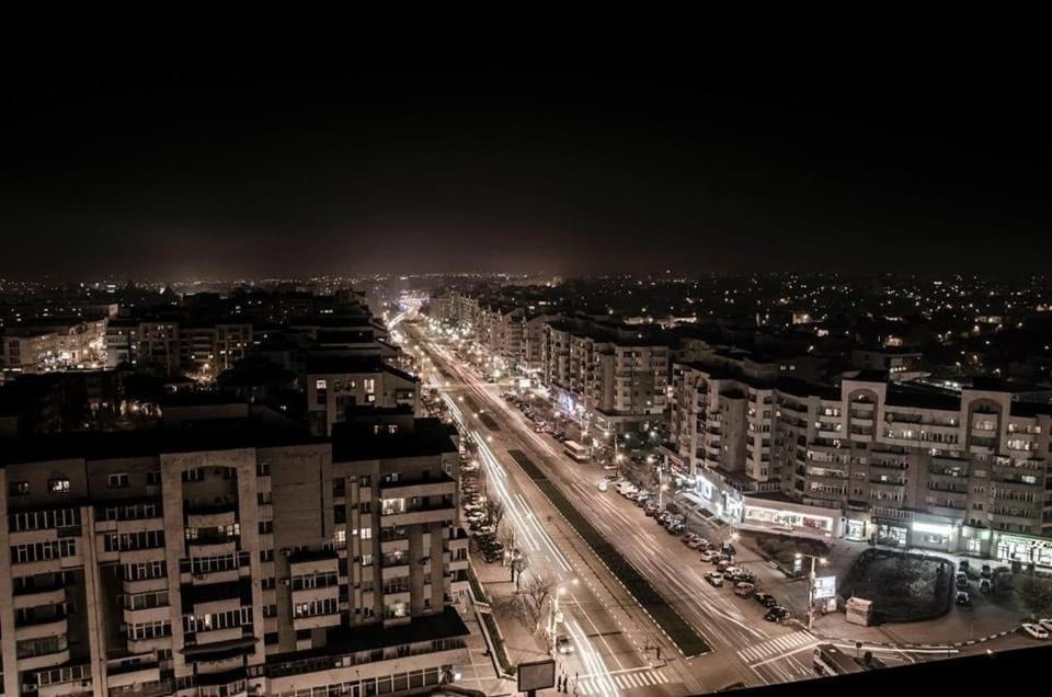Blue Light Ultracentral Craiova Ngoại thất bức ảnh