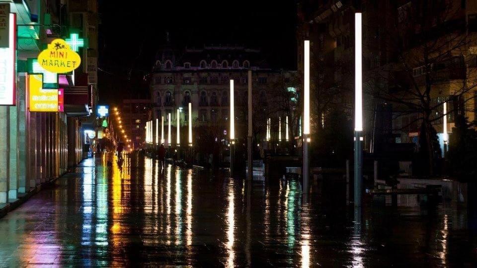 Blue Light Ultracentral Craiova Ngoại thất bức ảnh