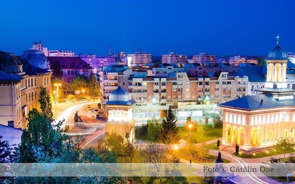 Blue Light Ultracentral Craiova Ngoại thất bức ảnh